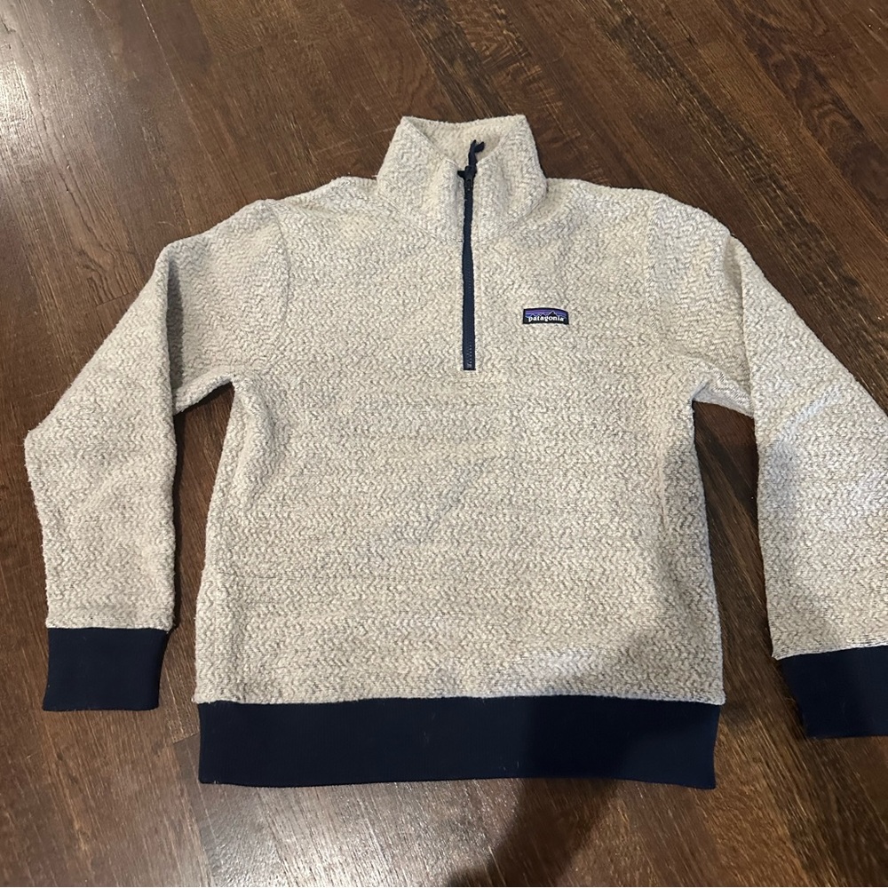 Patagonia half zip women’s small